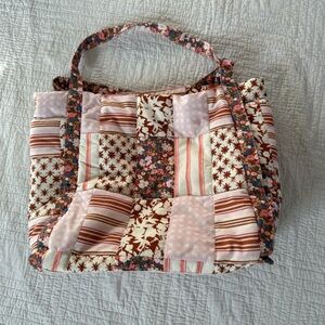 Universal Thread Quilted Tote Bag 🌸👜